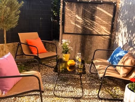 studio rénové avec jardin privatif aménagé