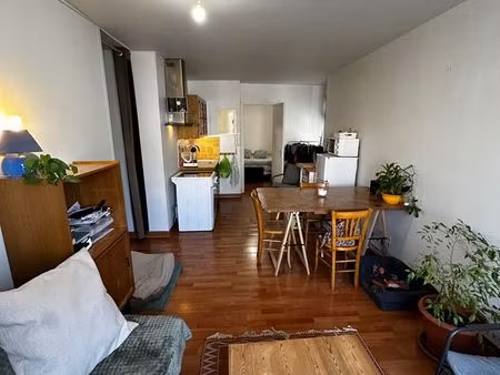 appartement t3 de 57 m²  1er étage  lumineux