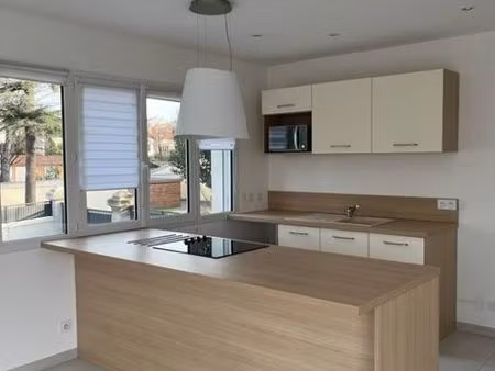 t3 - 60 m2 avec garage valence av. m. faure