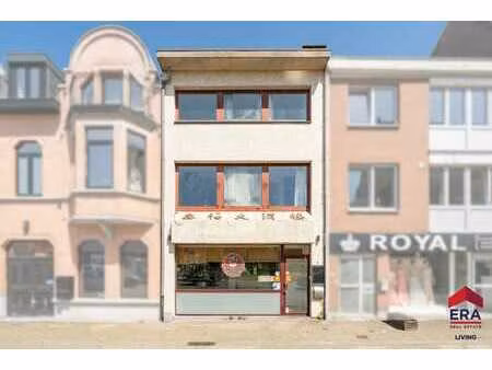 local commercial avec maison familiale et jardin à alost