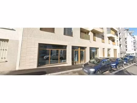 local commercial 75 m² villejuif