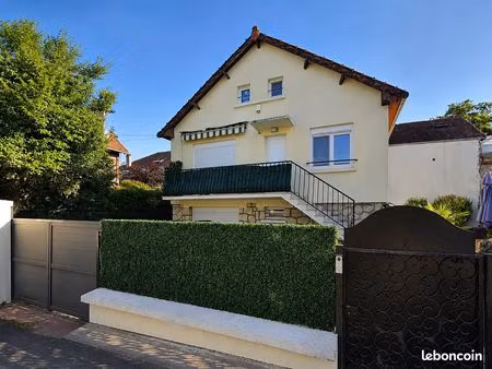 maison familiale 210m² au sol + revenu locatif possible – centre champigny / future ligne 