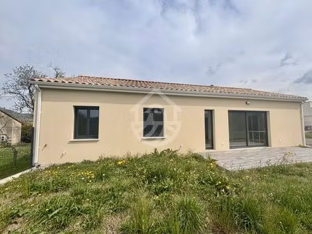 villa 4 pièces 86 m²