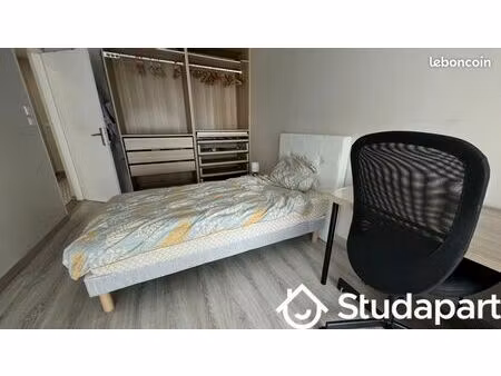 chambre 1 pièce 86 m²