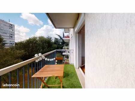 studio 1 pièce 30 m²