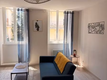 grand t2 centre romans gare  refait récemment