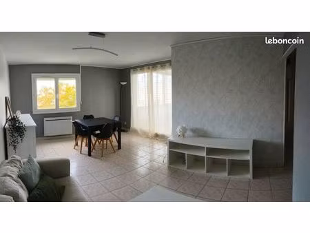 t2 meublé et lumineux