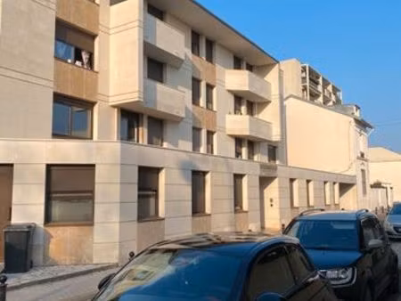 studette saint maur des fossés - quartier adamville - toutes charges comprises dont edf