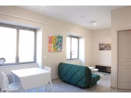 t2 meuble etat neuf 36 m2- entre montplaisir et maubourg