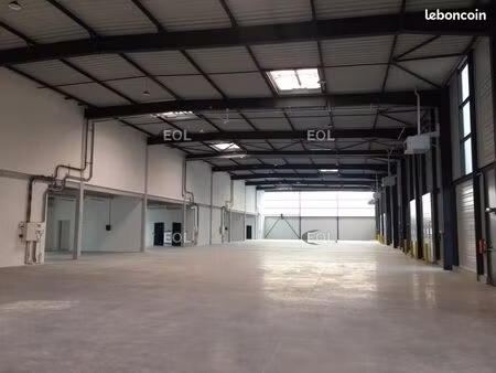 local d'activité 3 500 m²