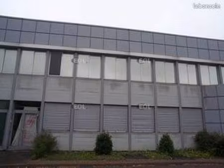 local d'activité 380 m²