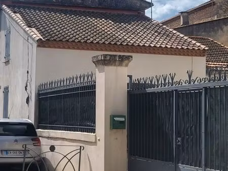 maison en duplex de 47m2 avec cour et garage