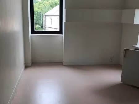 lannion proxi centre ville  appartement t2 avec parking