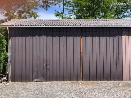 location box hangar garage