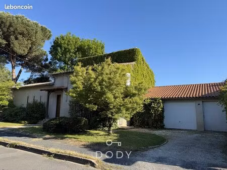 propriété 8 pièces 173 m²