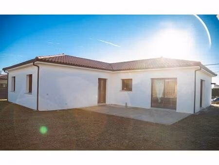 villa 4 pièces 90 m²