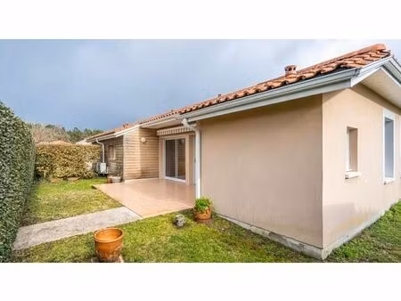 villa 4 pièces 90 m²
