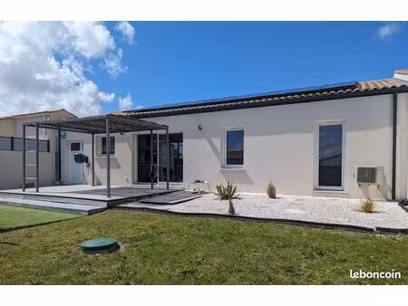 villa 4 pièces 85 m²