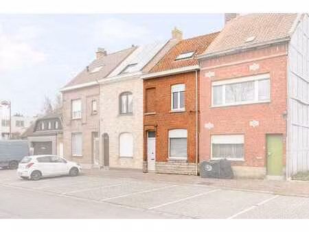 maison avec 4 chambres et jardin au centre de menin