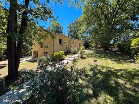 maison 5 pièces 150m²