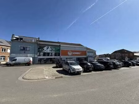 immeuble mixte à louer à machelen