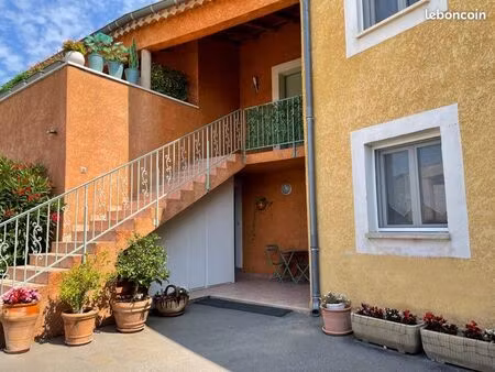 particulier vend t5 uzes