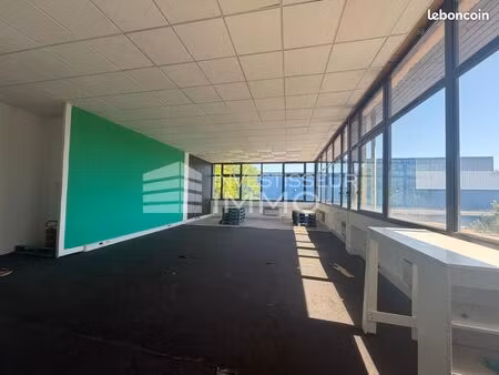 bureaux 142 m²
