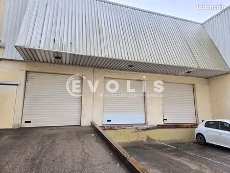 local d'activité 965 m²