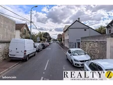 local commercial 35 m²