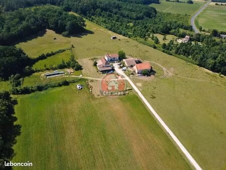 propriété 7 pièces 180 m²