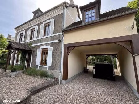 propriété 7 pièces 140 m²