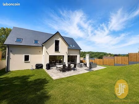 propriété 6 pièces 183 m²