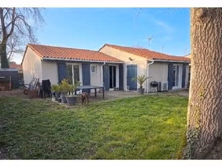 villa 4 pièces 85 m²