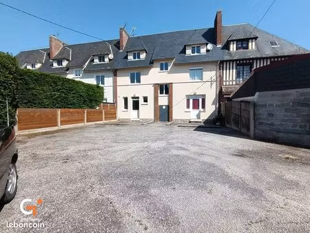immeuble 10 pièces 240 m²