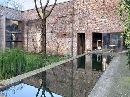 loft triplex avec piscine  jardin et rooftop