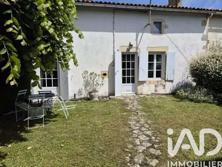maison de campagne à limalonges (79190)