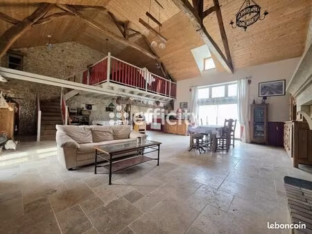 longère 10 pièces 298 m²