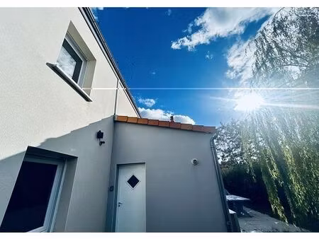 villa 4 pièces 85 m²