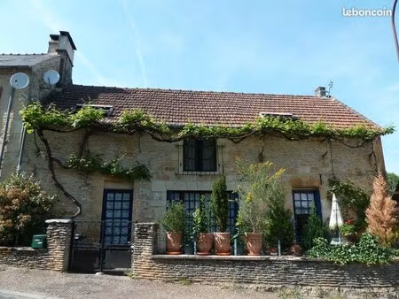 maison de village à louer 4 chambres