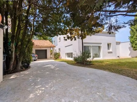 maison 6 pièces 180m². la rochelle 17000 – quartier haut de la genette