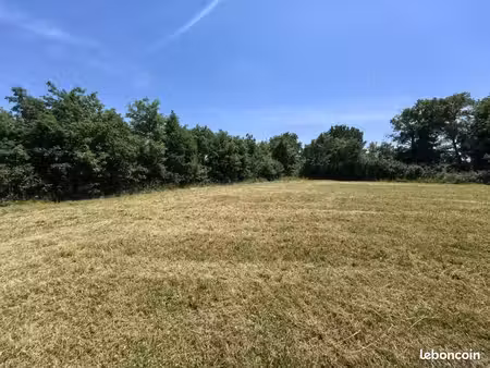 terrain 721 m² longages