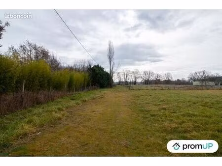 terrain 2 078 m² vacquiers