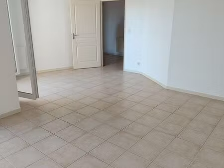 3 pieces villa victor hugo saujon