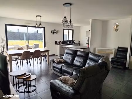 location maison  4 chambres 107 m²