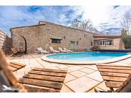 longère 10 pièces 260 m²