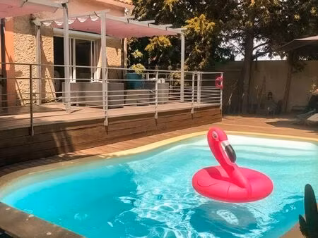 ? baisse de prix – maison + activité de chambres d’hôtes à nîmes – 469 000