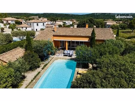 villa 5 pièces 139 m²