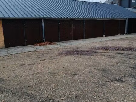 box de stockage 25m2