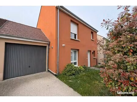 pavillon 4 pièces 80 m²