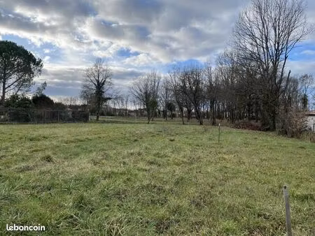 terrain 1 362 m² cepet